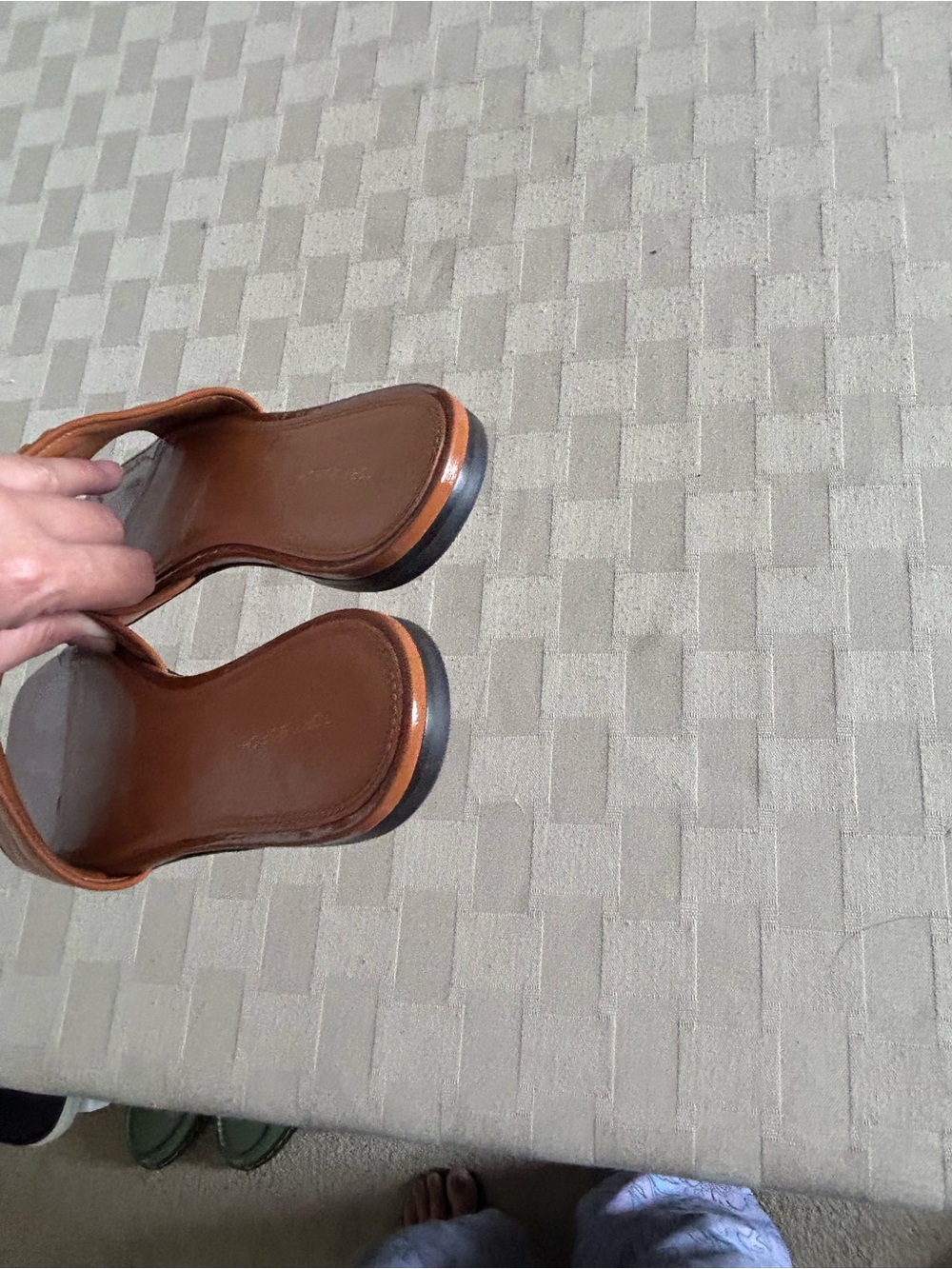 Tory Burch Eleanor Slides Sandals in Bourbon Brown Goat Leather - Picture 13 of 13